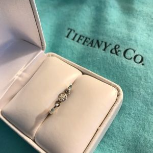 Tiffany & Co.  Elsa Peretti Swan Diamond Ring